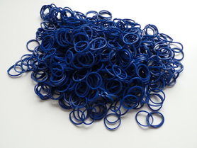 600 ELASTIEKJES RAINBOW / LOOM BANDS (donker blauw) 600 ELASTIEKJES RAINBOW / LOOM BANDS (donker blauw)